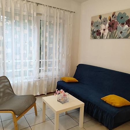 Nemira Beach Apartments โอมิช ภายนอก รูปภาพ