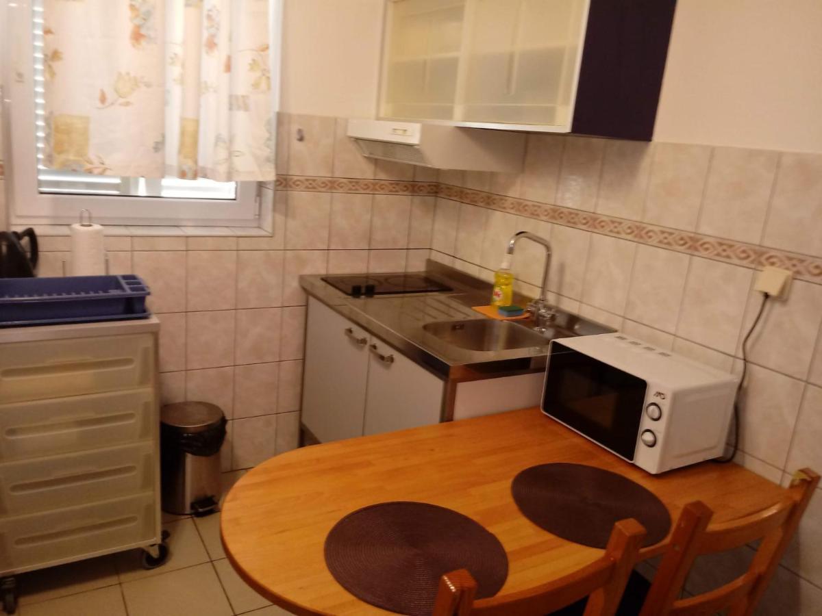 Nemira Beach Apartments โอมิช ภายนอก รูปภาพ